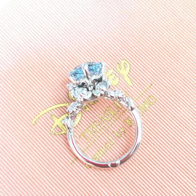 【ケイウノ ブライダル(K.UNO BRIDAL)の口コミ】 ４.5社で検討していたところでした。ケイウノさんの指輪は個性的なデザイ…