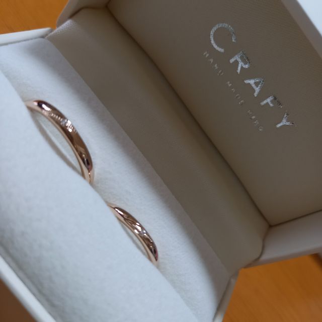 【CRAFY(クラフィ)の口コミ】 最初ふたりの思うデザインは異なっていたが、
話し合いをするにつれ私は多…