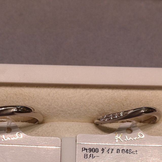 【ケイウノ ブライダル(K.UNO BRIDAL)の口コミ】 波をイメージしたウェーブのデザインが気に入りました。波のデザインの部…