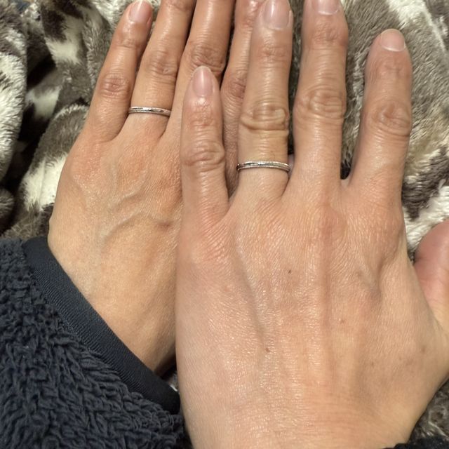 【I's stone(アイズストーン)の口コミ】 シンプルで良いデザインに惹かれた。
誕生石も入れることができたし、指輪…