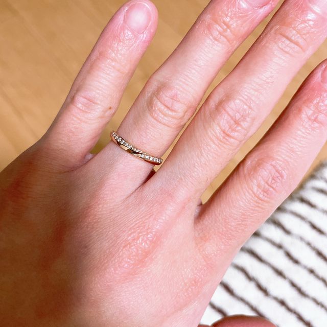 【アイプリモ(I-PRIMO)の口コミ】 ダイヤが均等に輝いていて
どこから見てもキラキラと美しい！
素材は丈夫…