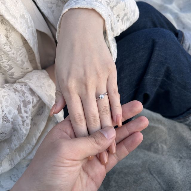 【アイプリモ(I-PRIMO)の口コミ】 デザイン性に加え、宝石のクオリティとサイズが希望のものがあり、その割…