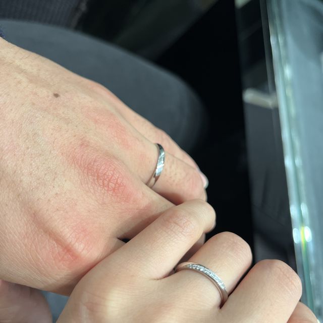 【ラザール ダイヤモンド(LAZARE DIAMOND)の口コミ】 価格は相場内でした。彼は気にいるデザインがあり、ペアのデザインを紹介…