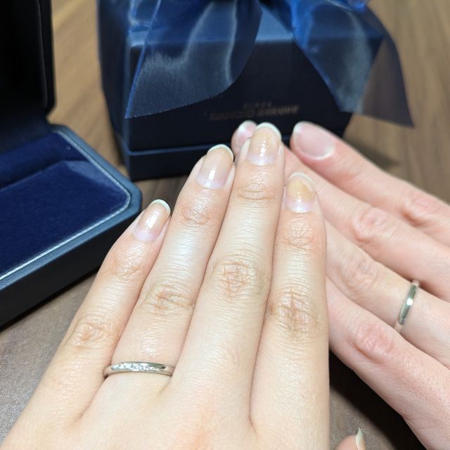 【銀座ダイヤモンドシライシの口コミ】 指輪のデザインがシンプルで可愛かったので、カタログで見た第一候補の指…