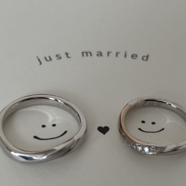 【アイプリモ(I-PRIMO)の口コミ】 指輪のデザインもダイヤモンドがたくさんついているものを選びました。手…