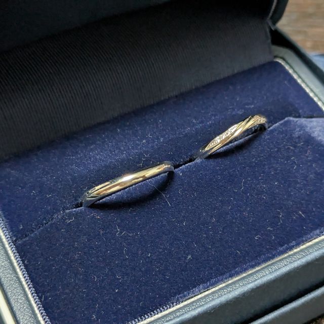 【銀座ダイヤモンドシライシの口コミ】 水かきが深いので、ウェーブタイプを探していました。最初はシンプルに石…