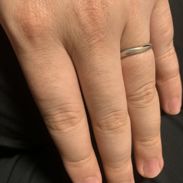 【銀座ダイヤモンドシライシの口コミ】 リングのデザインが豊富でどれも素敵なデザインだったので選ぶのに悩みま…