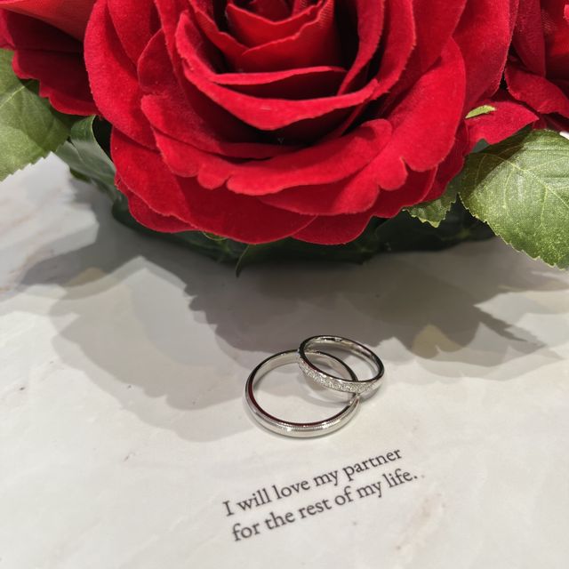 【ラザール ダイヤモンド(LAZARE DIAMOND)の口コミ】 付け心地がとてもよく、装着してみて自分の指にフィットした。輝きがとて…