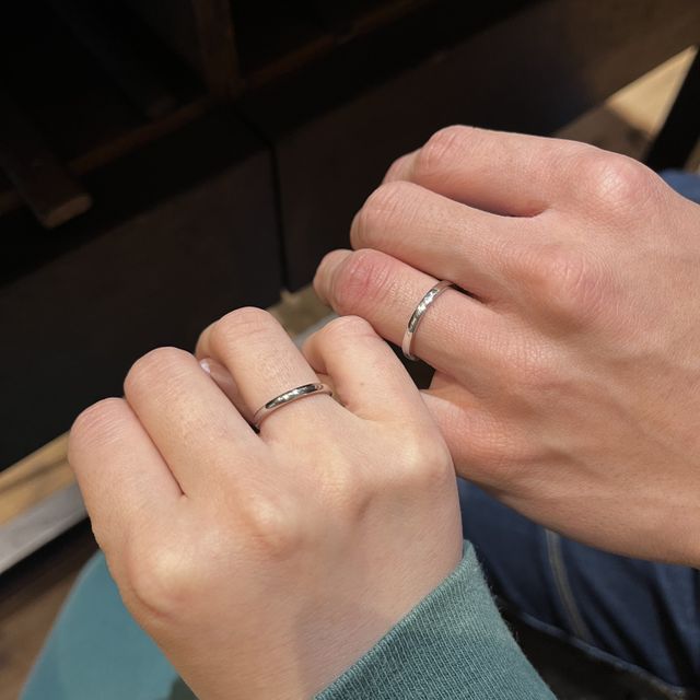 【鎌倉彫金工房の口コミ】 ふたりで好きな素材、色、デザイン、つけた時の見た目(リングの太さ)等相…