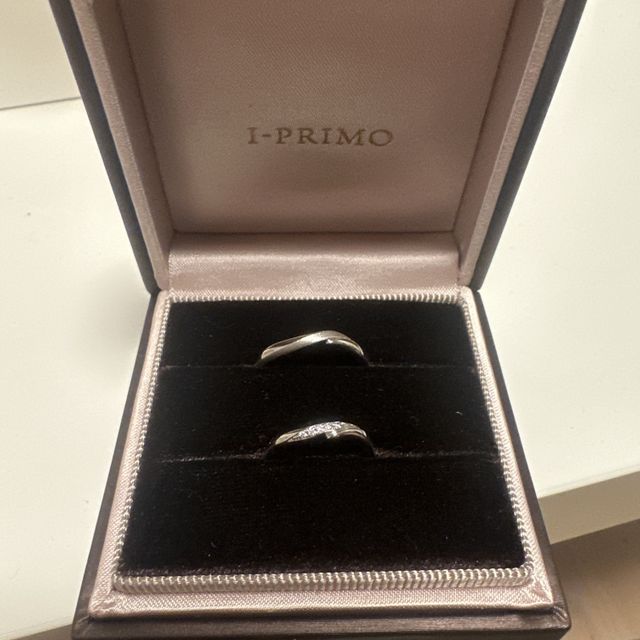 【アイプリモ(I-PRIMO)の口コミ】 マット加工がされているのと裏にダイヤがあるのがすごくよかった。7つのダ…