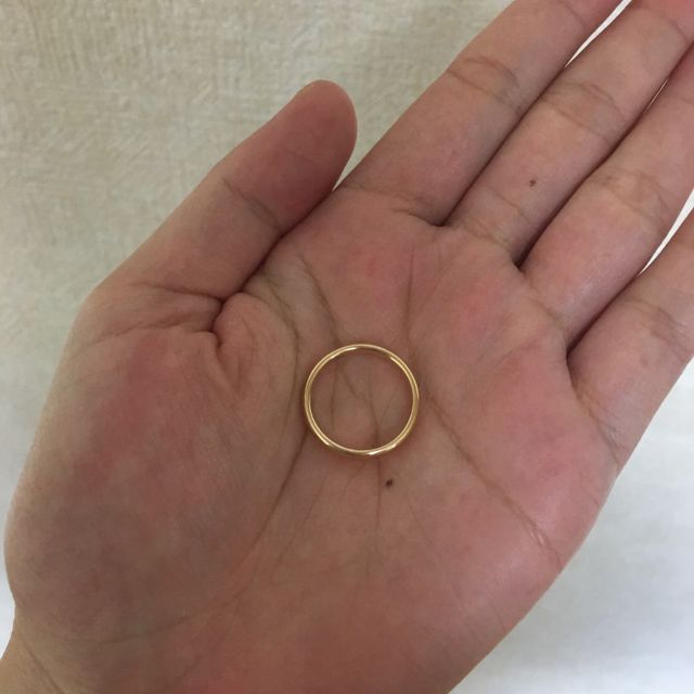 【ティファニー(Tiffany & Co.)の口コミ】 元々、ティファニーの指輪に憧れがあり私が希望しました。
相手がシンプル…