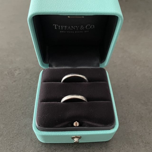 【ティファニー(Tiffany & Co.)の口コミ】 シンプルで日常的につけていても気にならないものがいいと思い、このデザ…