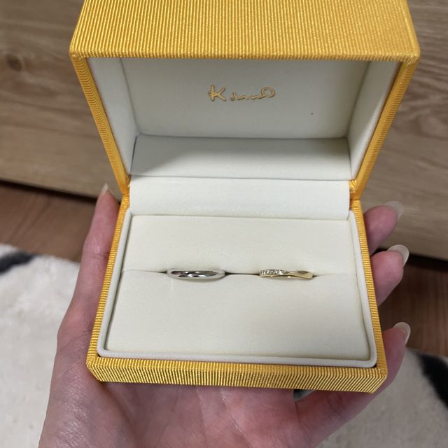 【ケイウノ ブライダル(K.UNO BRIDAL)の口コミ】 ゴールドの指輪がよかったため何ブランドか比較しました。プラチナを試着…