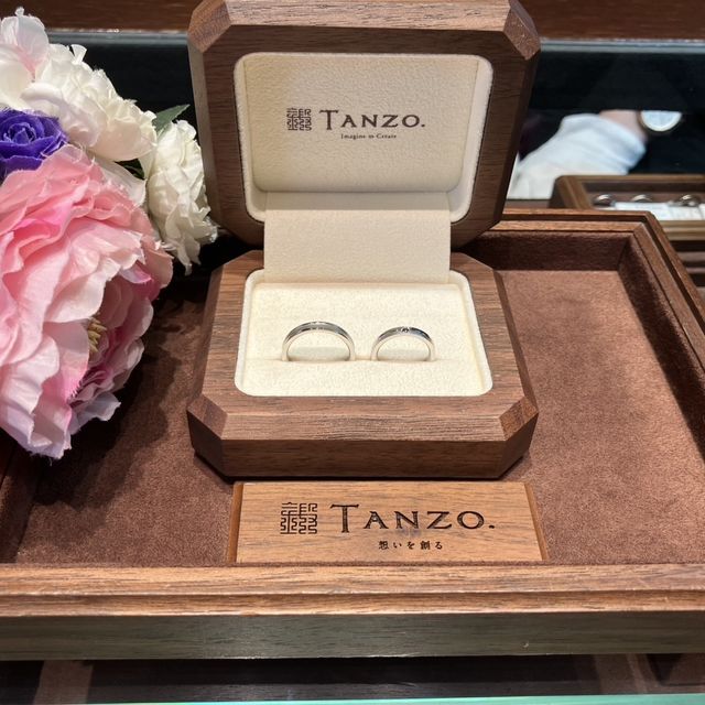 【TANZO.(鍛造指輪)の口コミ】 長くつけるのでシンプルかつ、少し特徴のあるデザインが好みです。指輪の…