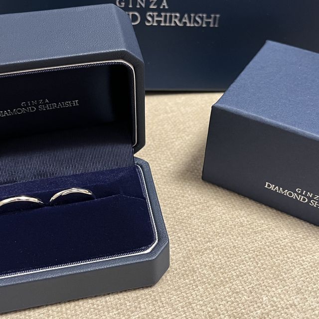 【銀座ダイヤモンドシライシの口コミ】 シンプルで今後の人生で長く使えるデザインだと思い選びました。派手なも…