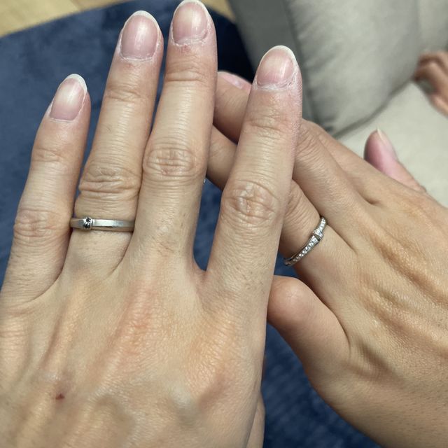 【エクセルコダイヤモンド(EXELCO DIAMOND)の口コミ】 最初探していたのとイメージがだいぶ変わったがとにかく派手でキラキラし…