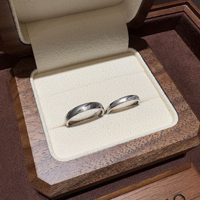 【TANZO.(鍛造指輪)の口コミ】 デザインも細かく相談しながら決めることができて満足しています。
和紙加…