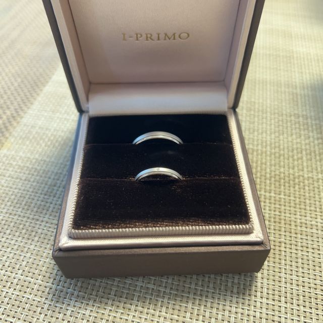 【アイプリモ(I-PRIMO)の口コミ】 ペア感を感じられる2人全く同じデザインのものを探していましたので、ぴっ…