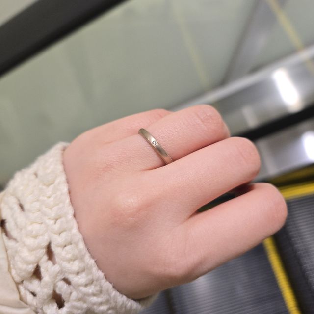 【NIESSING(ニーシング)の口コミ】 ゴールドの色味が種類豊富なところが一番の魅力でした！ローズウッドとい…