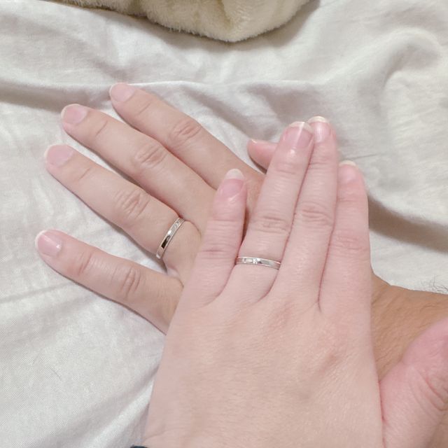 【ツインズキューピッド(Twins Cupid)の口コミ】 1つのダイヤを割りお互いの指輪につけてあるのがとても素敵だと思います。…