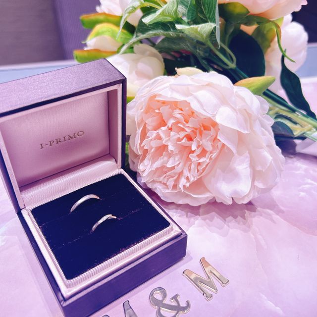 【アイプリモ(I-PRIMO)の口コミ】 仕事上あまり派手ではないものを探していました。
しかし可愛さは譲れず、…