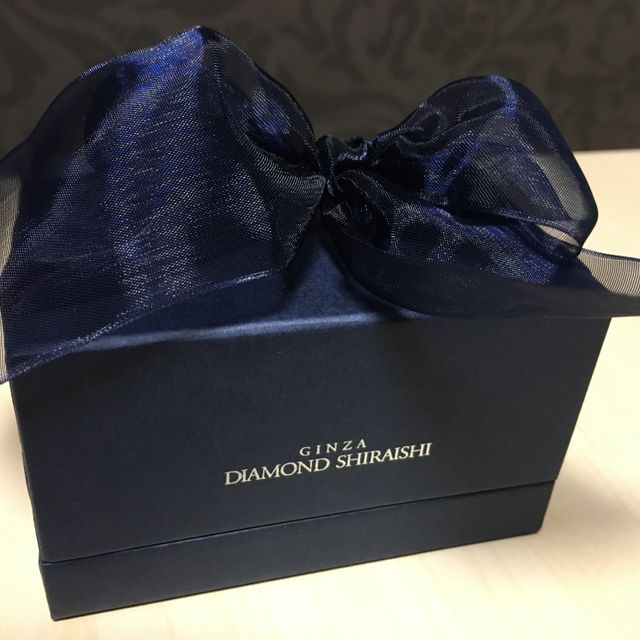 【銀座ダイヤモンドシライシの口コミ】 お互いに気に入ったものがたまたまペアだった為
決断しました。
ずっとつ…