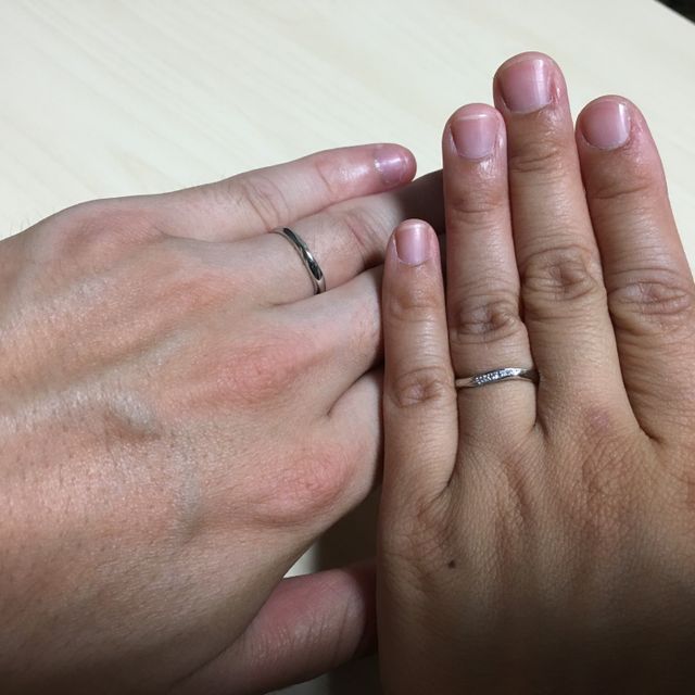 【銀座ダイヤモンドシライシの口コミ】 お互いに気に入ったものがたまたまペアだった為
決断しました。
ずっとつ…