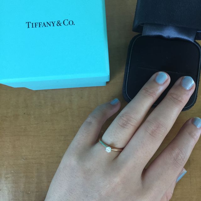 【ティファニー(Tiffany & Co.)の口コミ】 ここのブランドと決めていたわけではなく、何の気なしにお店に寄ったので…