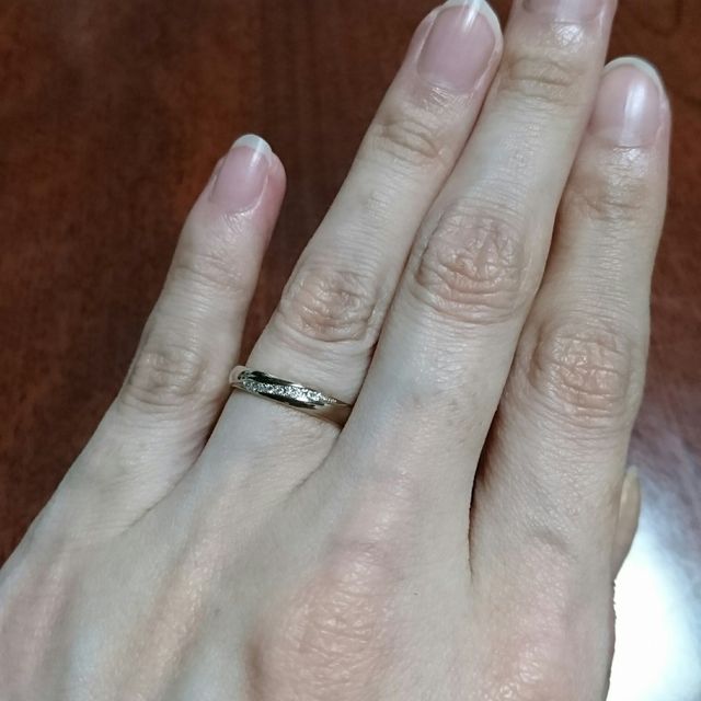 【PILOT BRIDAL(パイロットブライダル)の口コミ】 試着したときにつけ心地の良さがすぐに実感できました。他のデザインの指…