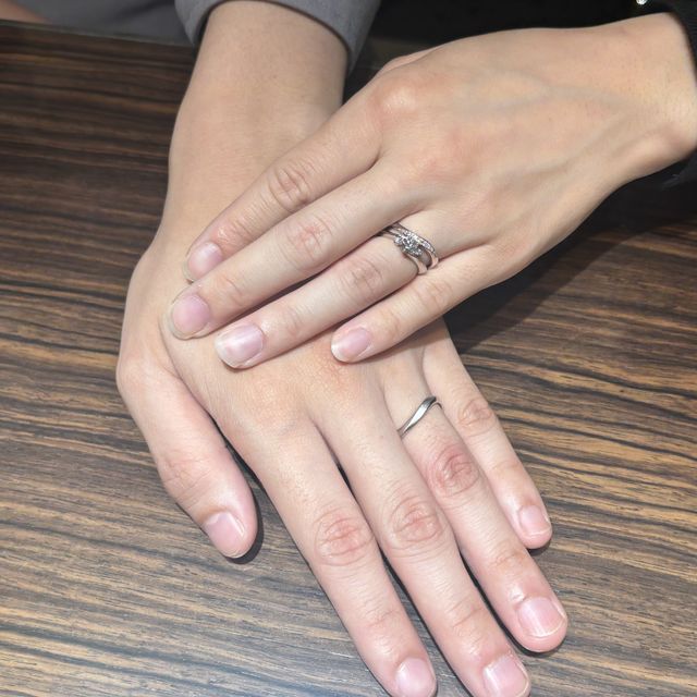 【杢目金屋(もくめがねや)の口コミ】 スモーク加工がしてあるデザインを探している中でブランドごとにスモーク…