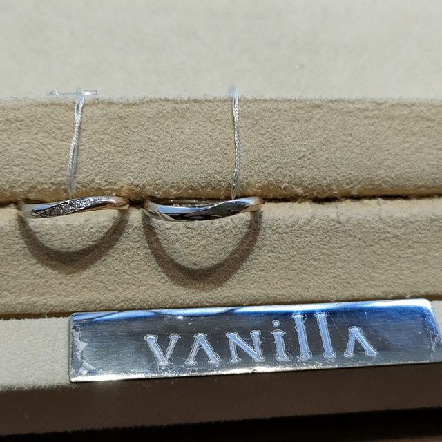 【AMATSU(アマツ)の口コミ】 沢山スタッフさんと共に見ましたが、この指輪と出会って感動しました。
ピ…