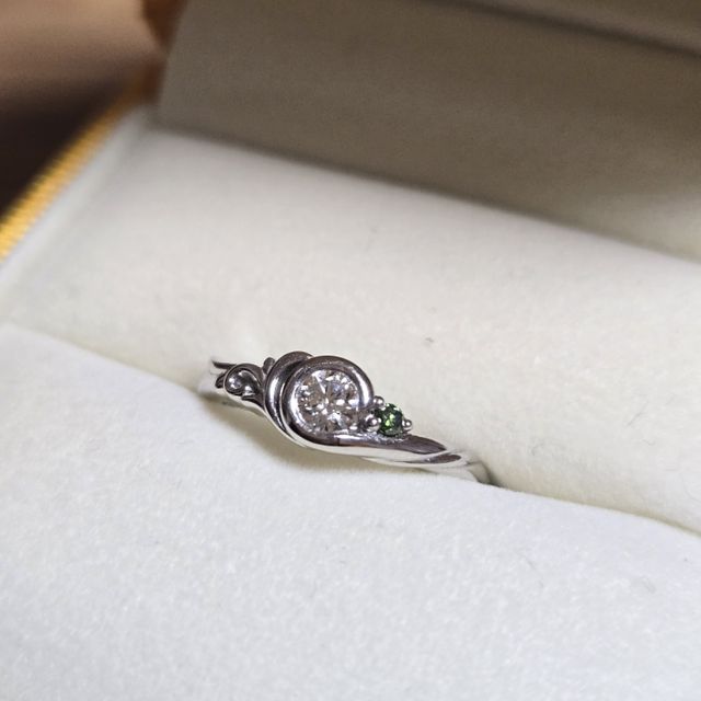 【ケイウノ ブライダル(K.UNO BRIDAL)の口コミ】 オーダーメイドなので、世界に1つだけの指輪を作ることが出来ました。
自…