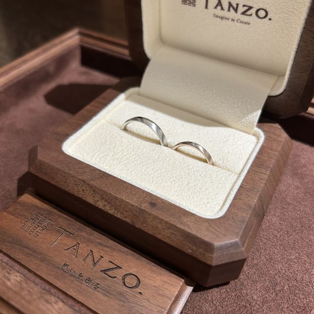 【TANZO.(鍛造指輪)の口コミ】 ホームページに載っていた指輪のデザインがシンプルで気に入ったことがき…