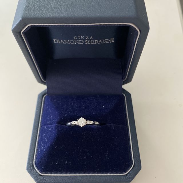 【銀座ダイヤモンドシライシの口コミ】 彼にプロポーズ用のダイヤをもらい、リングのデザインは2人で店舗に行って…