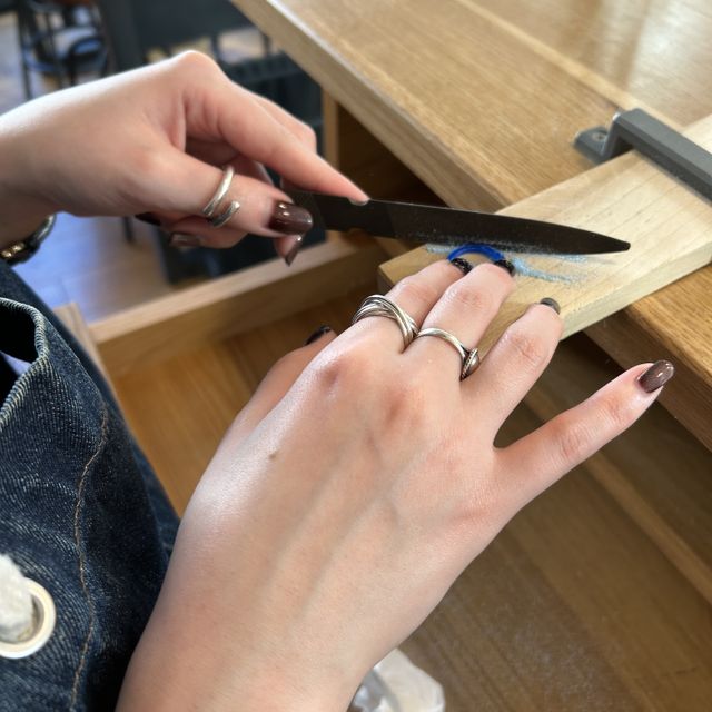 【CRAFY(クラフィ)の口コミ】 内側に金を使用し外側をプラチナで覆っているデザインにしました。内側の…