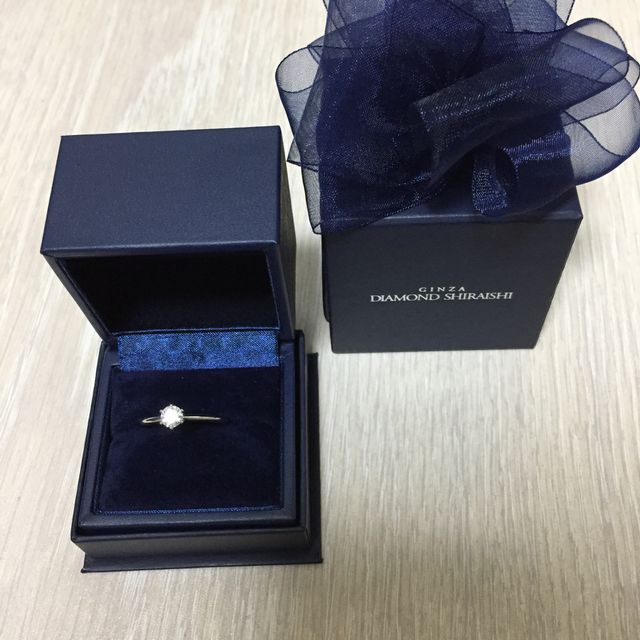 【銀座ダイヤモンドシライシの口コミ】 プロポーズリングはサプライズのプロポーズに適しており、プロポーズの記…