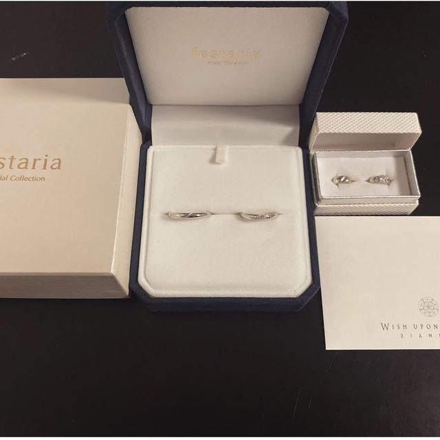 【festaria BRIDAL(フェスタリア ブライダル)の口コミ】 女性側デザインはシンプルでダイヤの中に星のマークが内蔵されていて、パ…