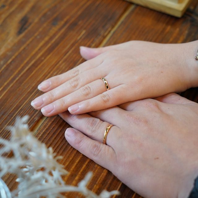 【THREE TREES(スリーツリーズ)の口コミ】 シンプルの中にゴージャス感があり、ピンクゴールドとゴールドのお洒落な…