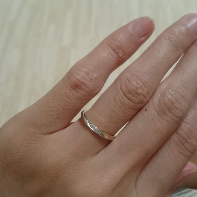 【俄(にわか)の口コミ】 華奢なデザインの結婚指輪が欲しくて探していたところ、俄の雪佳景が華奢…