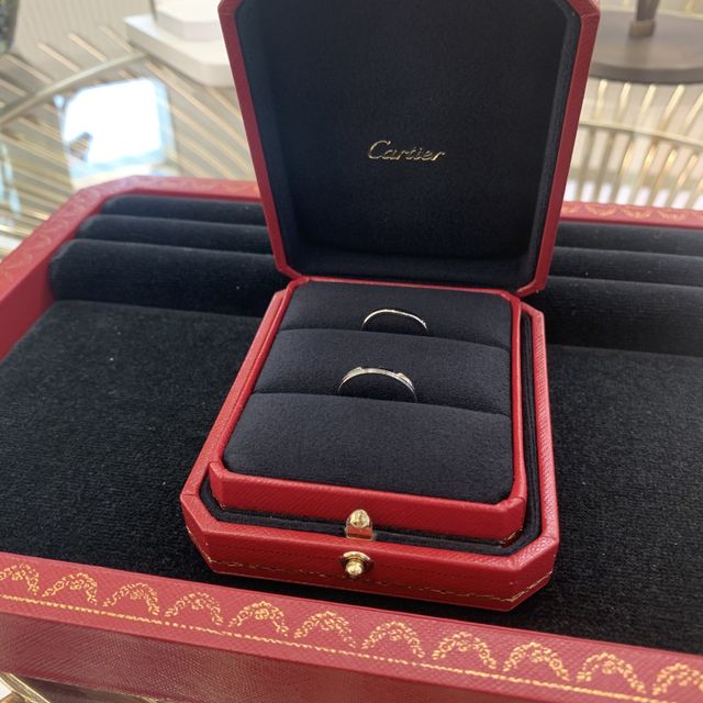 【カルティエ(Cartier)の口コミ】 好みが変わってもずっと着用し続けられるように、シンプルな指輪を選びま…