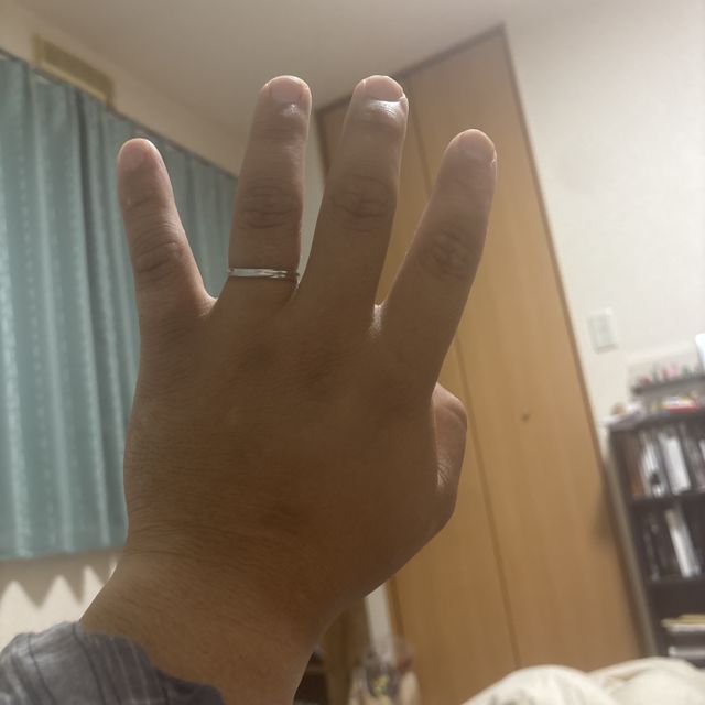 【銀座ダイヤモンドシライシの口コミ】 形が綺麗で奥さんとのペアリングを選択した。
ペアリングのためどちらかが…