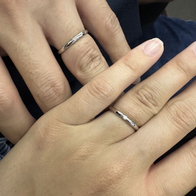 【アイプリモ(I-PRIMO)の口コミ】 男性の方は無地のシンプル、プラチナの指輪。女性の方はシンプルでダイヤ…