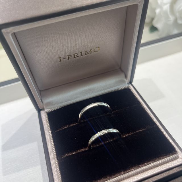 【アイプリモ(I-PRIMO)の口コミ】 シンプルながらも洗練されたデザインで、指にすっとなじむ着け心地の良さ…