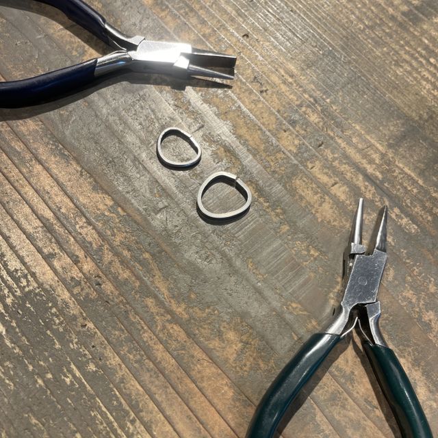 【鎌倉彫金工房の口コミ】 何より自分たちの手で作れるところが良いです。
思い出にもなりますし、お…