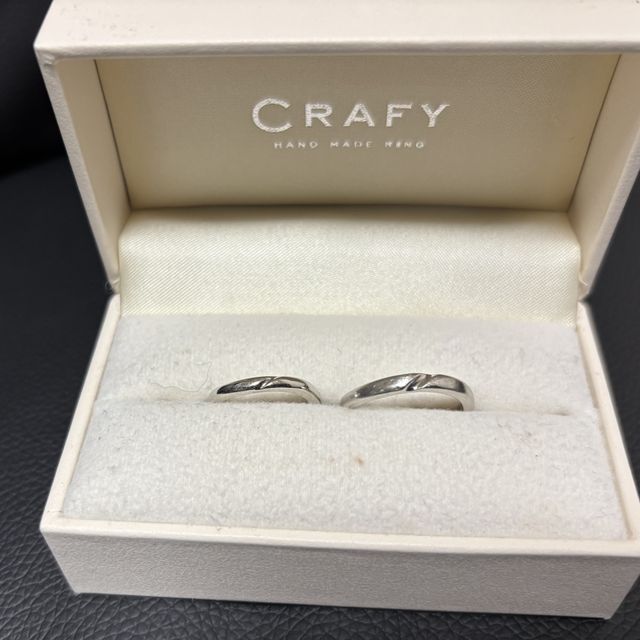 【CRAFY(クラフィ)の口コミ】 2人で指輪デザインを決めて作成した時間の思い出が指輪に詰まっていて特別…