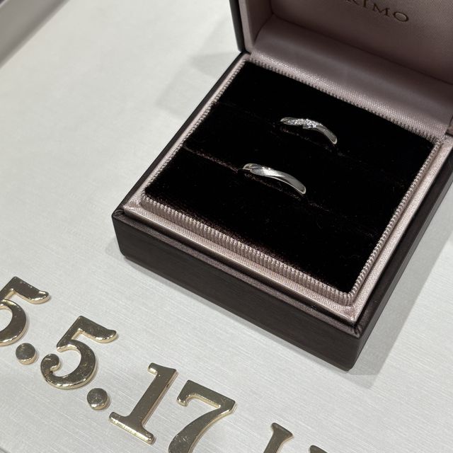 【アイプリモ(I-PRIMO)の口コミ】 デザインが本当に可愛くて、素材感の違うところがあったりダイヤが沢山着…