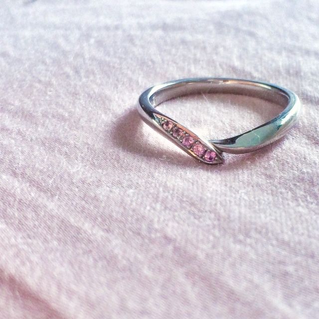 【俄(にわか)の口コミ】 カタログ写真で見ると『初桜』は特に印象に残りませんでしたが、実際試着…