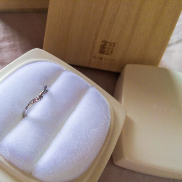 【俄(にわか)の口コミ】 カタログ写真で見ると『初桜』は特に印象に残りませんでしたが、実際試着…