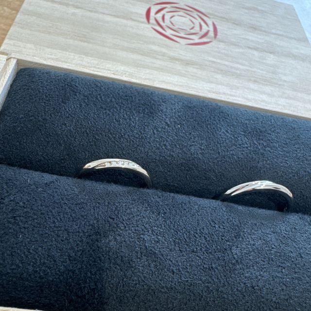 【出雲結(いずもゆい)の口コミ】 ダイヤモンドが斜めに入ってとても素敵なデザインで、色も自分の好きな色…