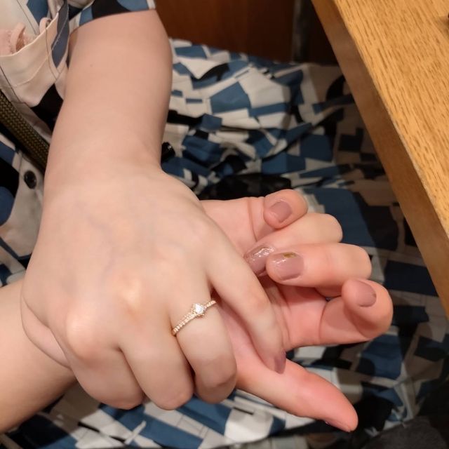 【TOWA(永遠)の口コミ】 将来的に結婚指輪と婚約指輪を重ね付けしたい希望があり、担当の方と相談…